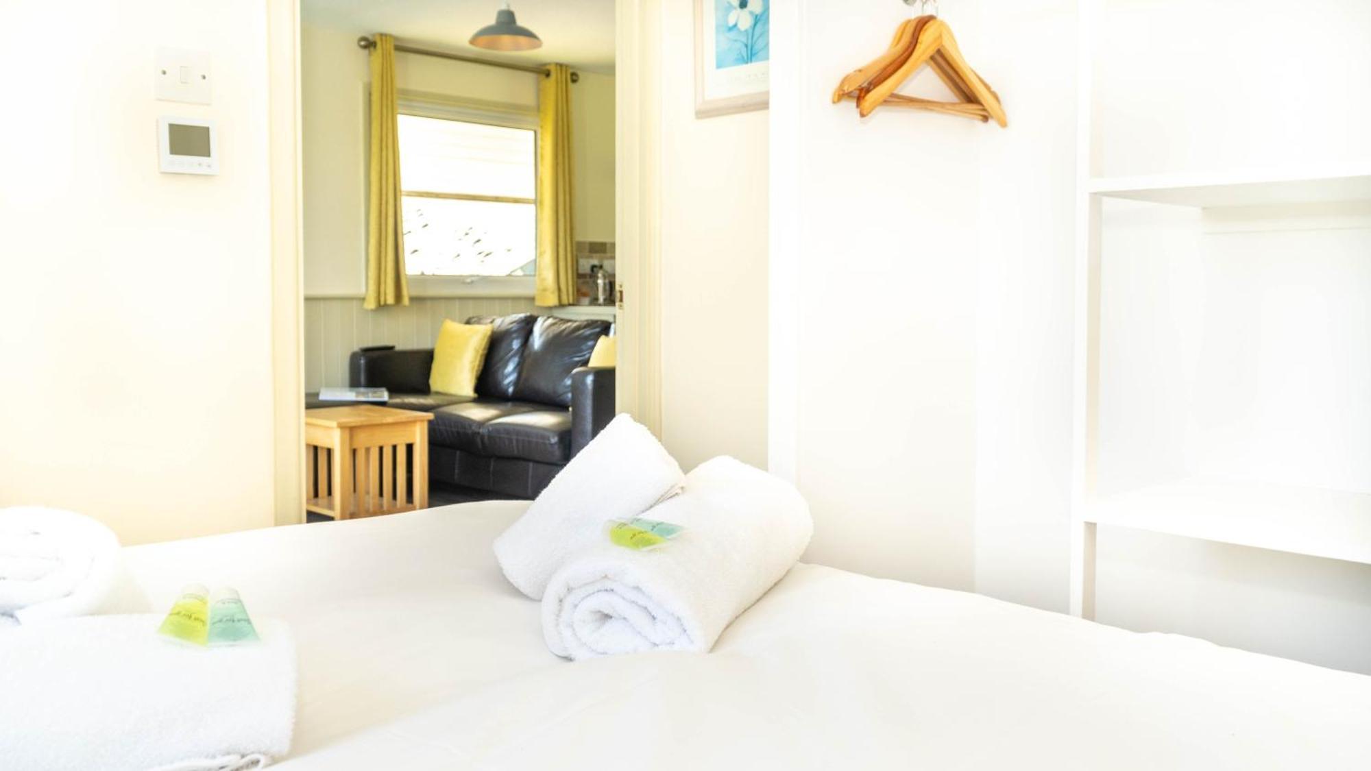 Ta Mill Cottages & Lodges - Meadowview Chalet 1 ลอนเซสตัน ภายนอก รูปภาพ